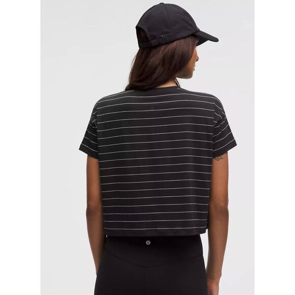 LULULEMON Cates Short Serve Stripe Black White Top Size 14 - Picture 2 of 8